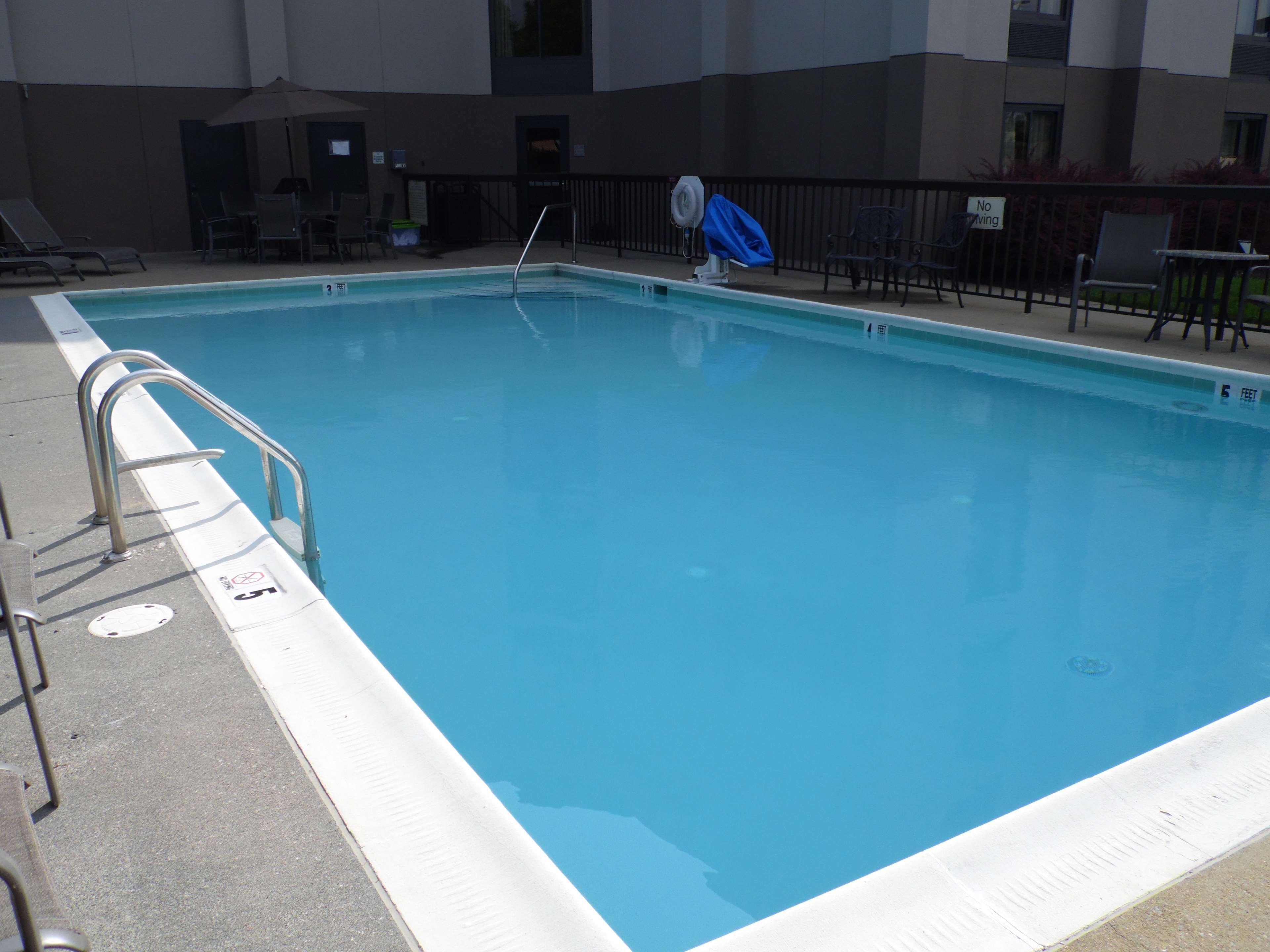 Hampton Inn Winchester-University/ Mall Exterior foto